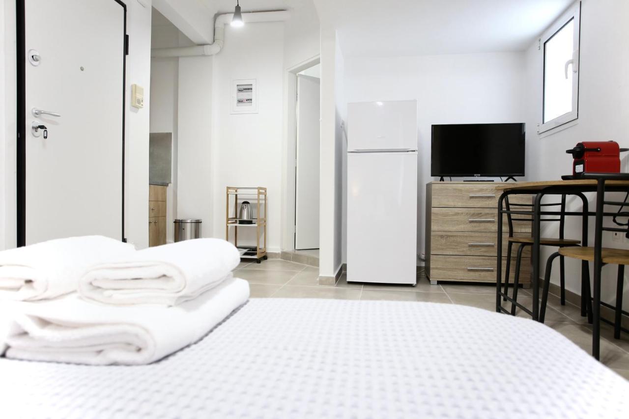 Gk Attica Apartment Athena Bagian luar foto